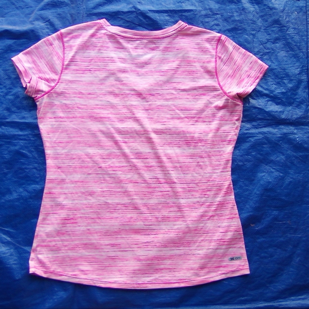 Reebok Women's Pink V-Neck Top - Picture 9 of 9